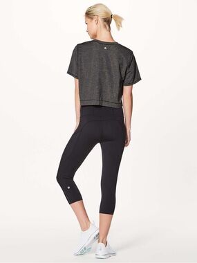 Lululemon Run The Day Short Sleeve Cropped